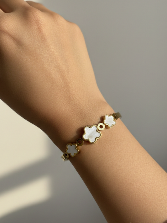 Snow Blossom Bracelet | NE174