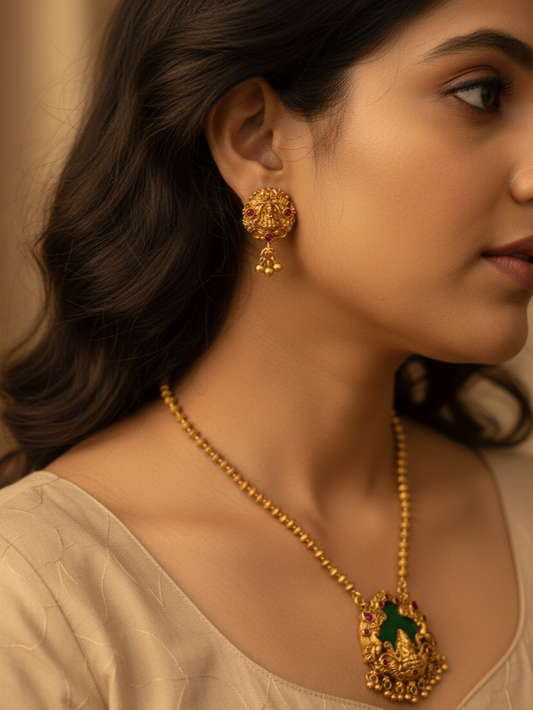 Sri Mahalakshmi Antique Set | NE189