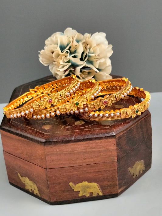 Pearl Gold Bangle |B1-12