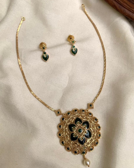 Scarlet Bloom Necklace | NE1201