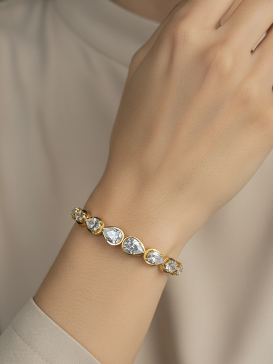 Crystal Teardrop Bracelet | NE162
