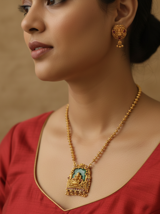 Ratna Antique Set | NE190