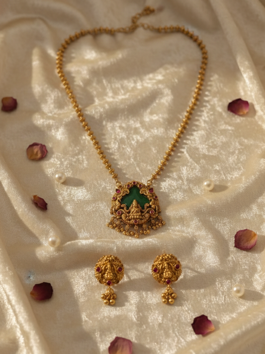Sri Mahalakshmi Antique Set | NE189