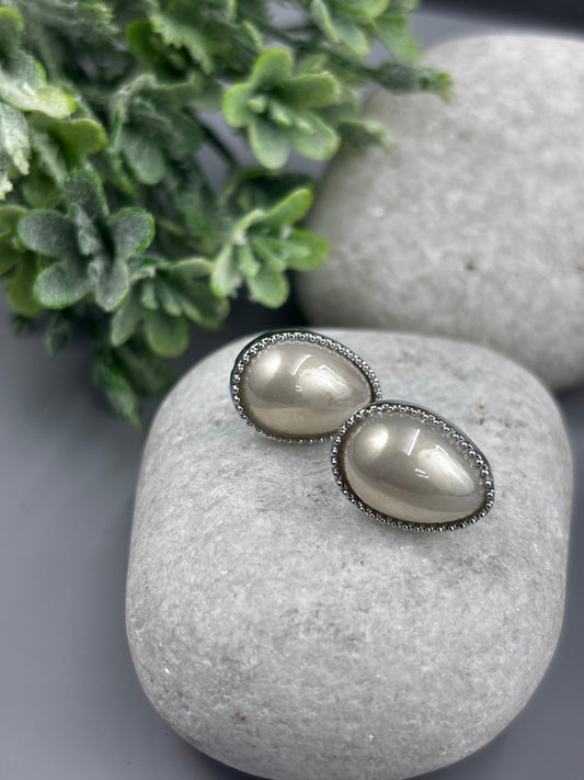 Pearl Stud | K1-115