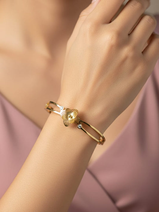 Golden Petal Grace Bracelet | NE150