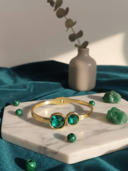 Green Aura Gold Bangle | NE146