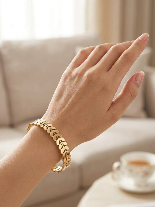 Leaf Whisper Bangle | NE215