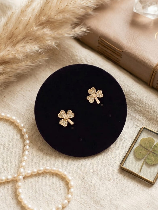 Petal Stud | C208
