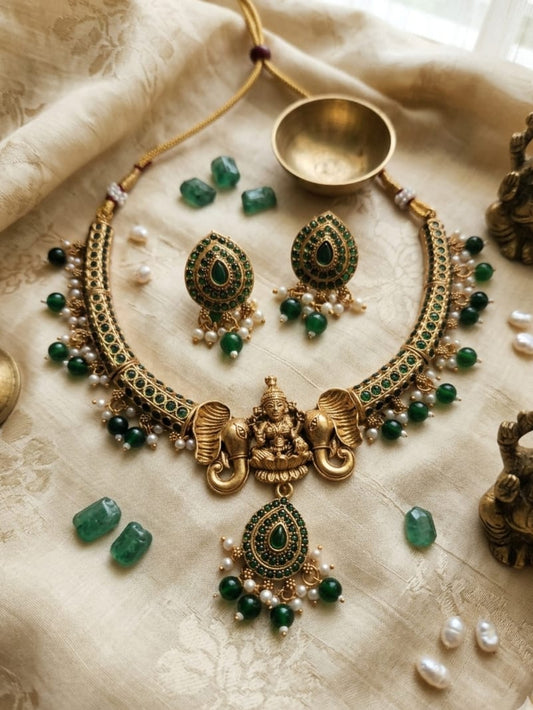 Antique Lakshmi Set | NT606
