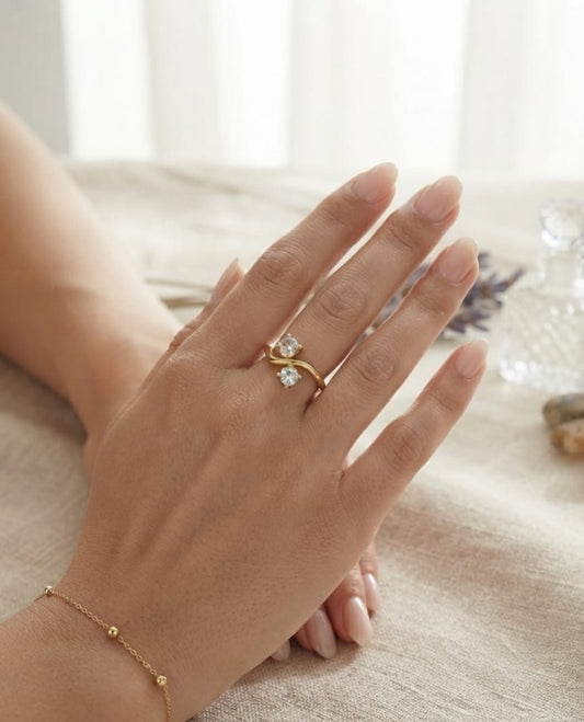 Celeste Twist Ring | ESH42