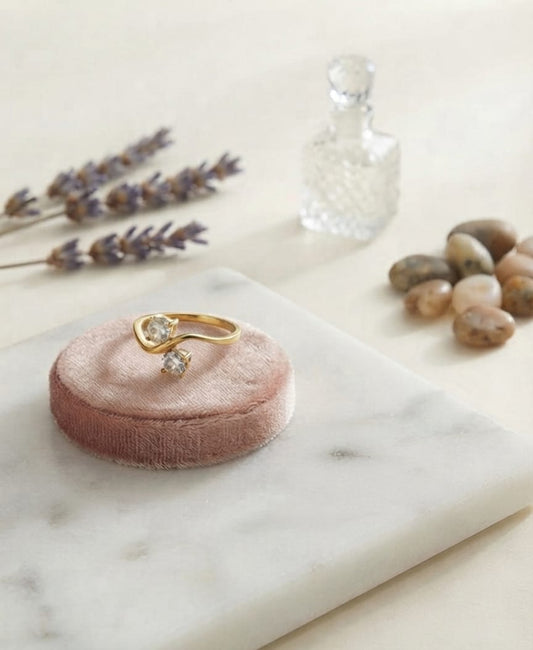 Celeste Twist Ring | ESH42