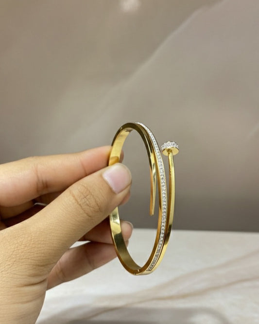 Auric Arc Bangle | NE1164